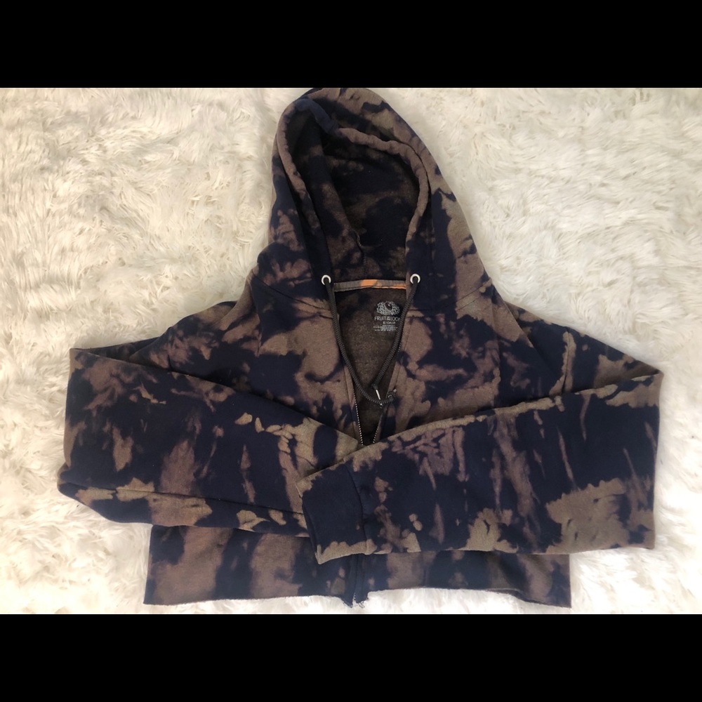 Bleach dye crop jacket